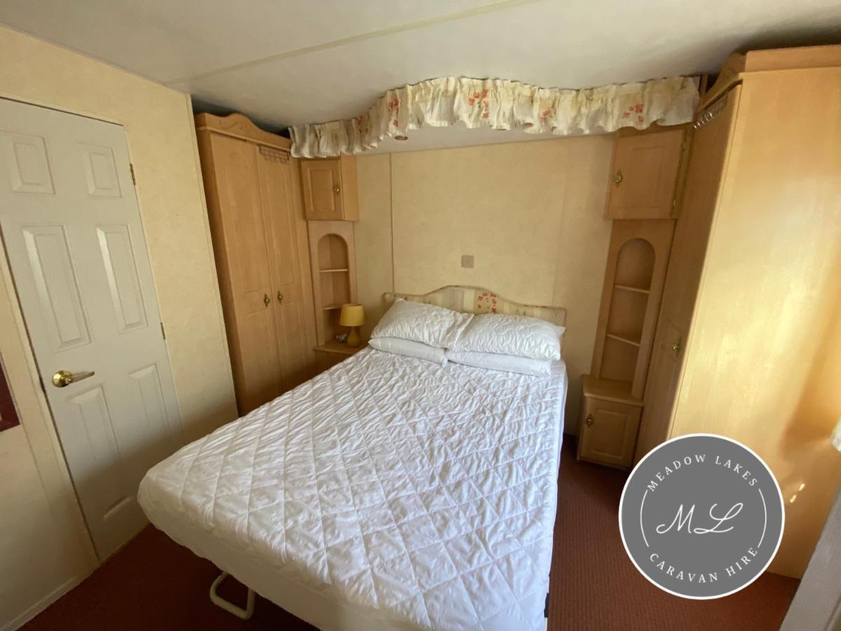 Seaview 145 - Pet Friendly, Bath And Close To Beach & Fantasy Island - Meadow Lakes Caravan & Lodge Hire Ingoldmells Ngoại thất bức ảnh